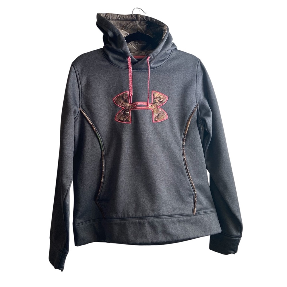 Women’s size Large Under Armour gray, pink and camo hoodie -C39